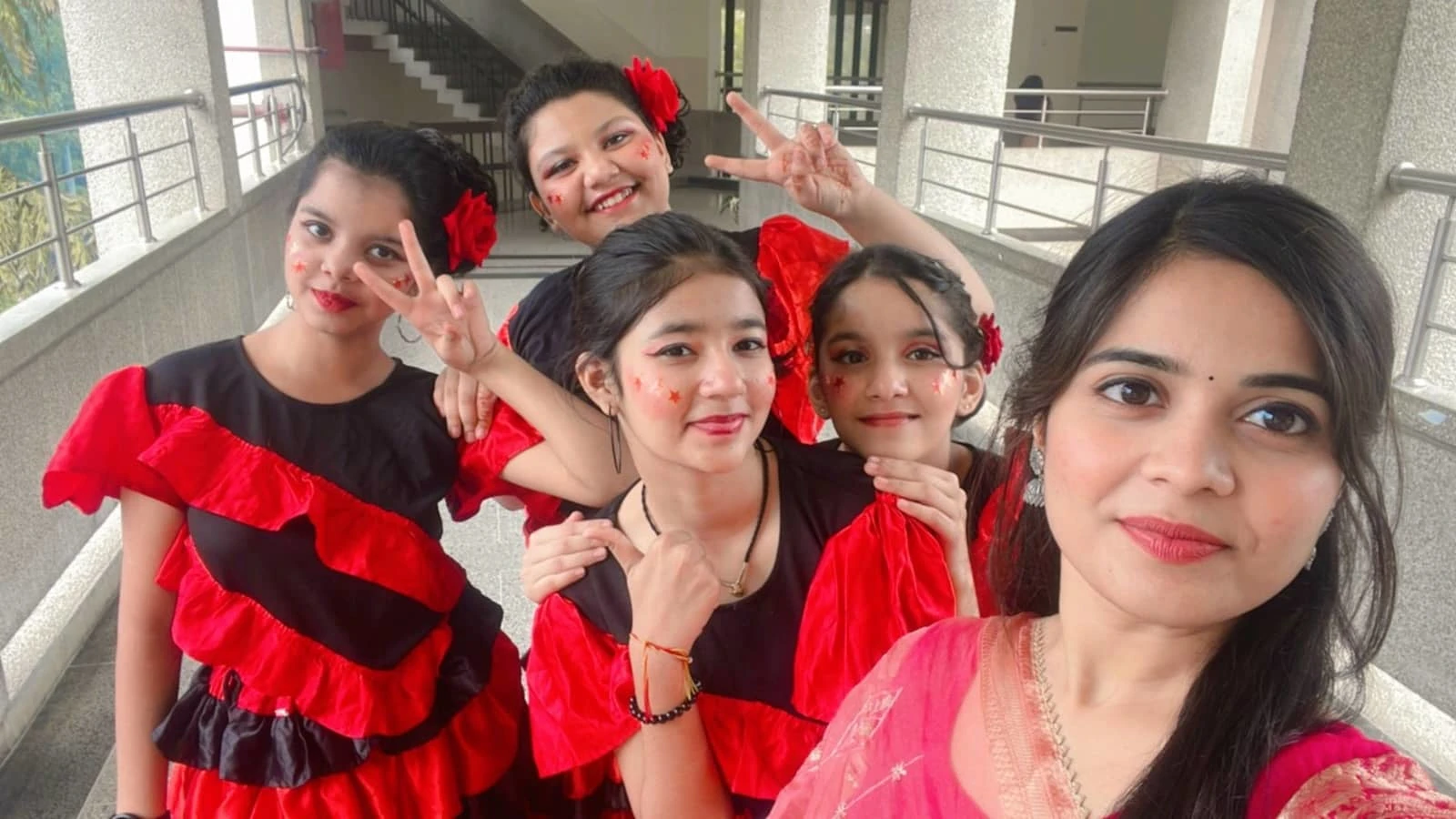 Girls Spanish Fancy Dress Costume competition